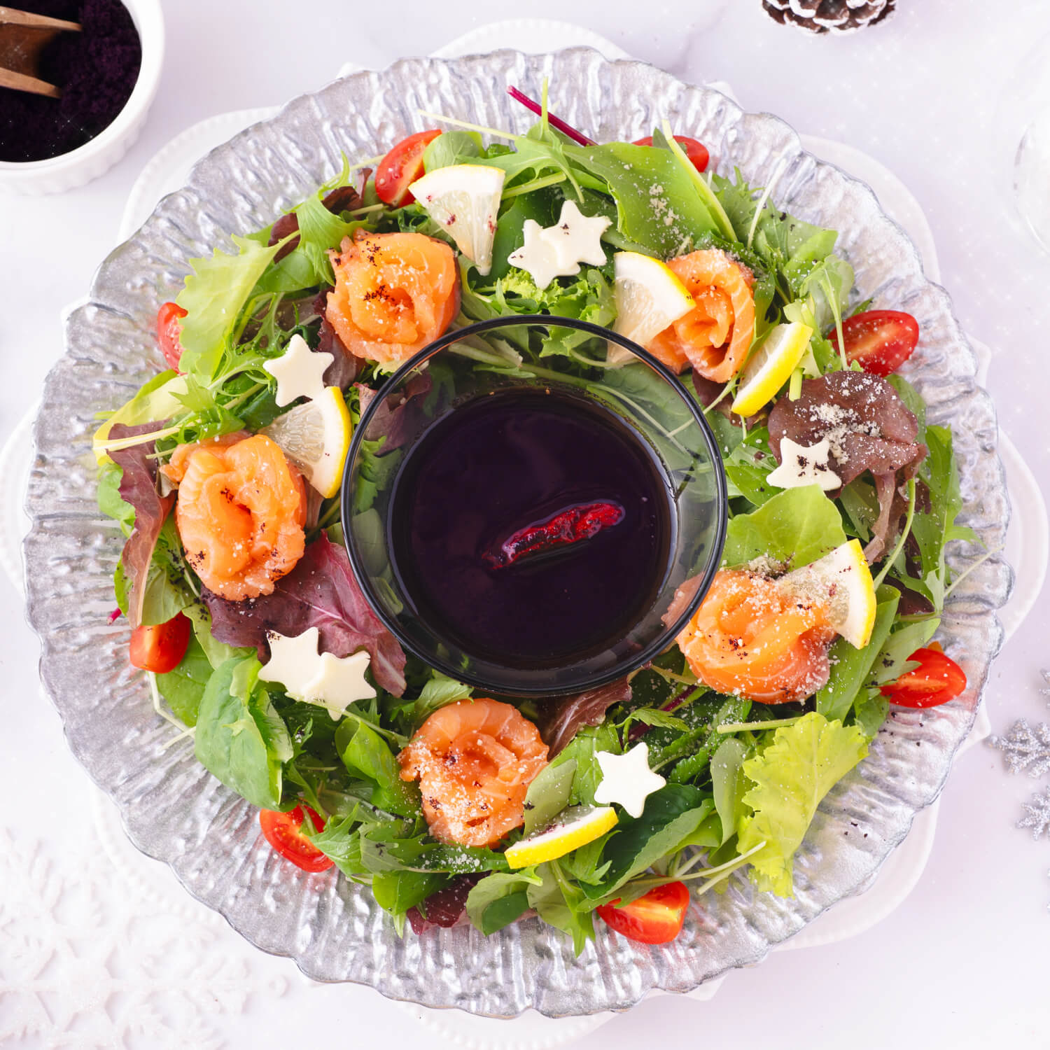 アサイービネガードレッシングのリースサラダ